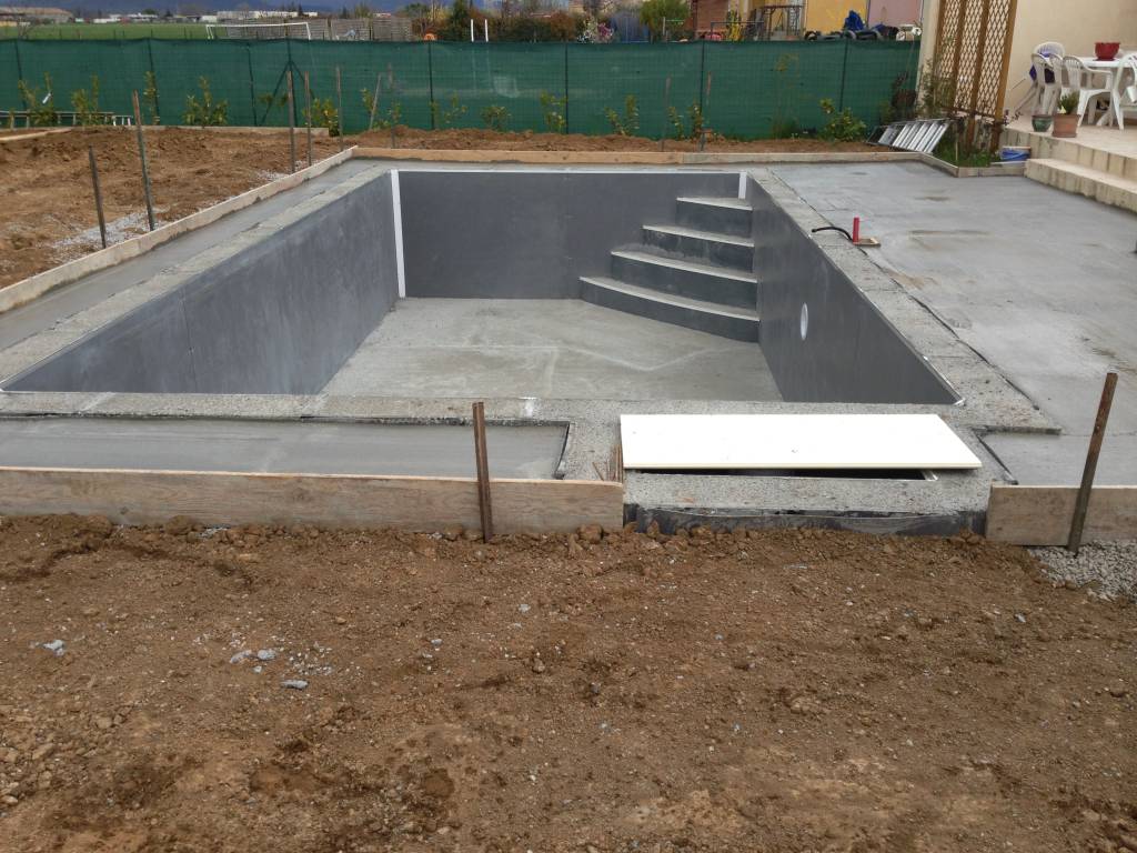 Création piscine béton dans Hauts-de-Seine